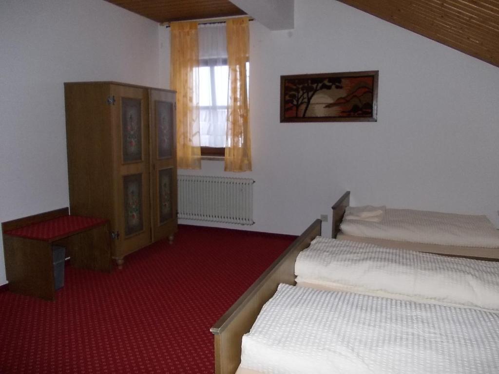 Das Lambacher Oberaudorf Szoba fotó